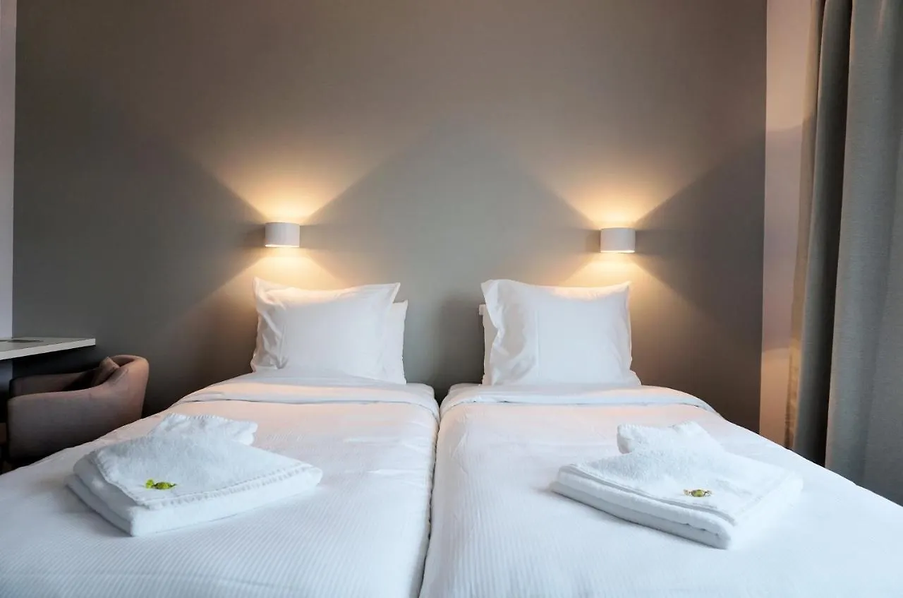 Logis Hotel Le Confluent Pontaumur
