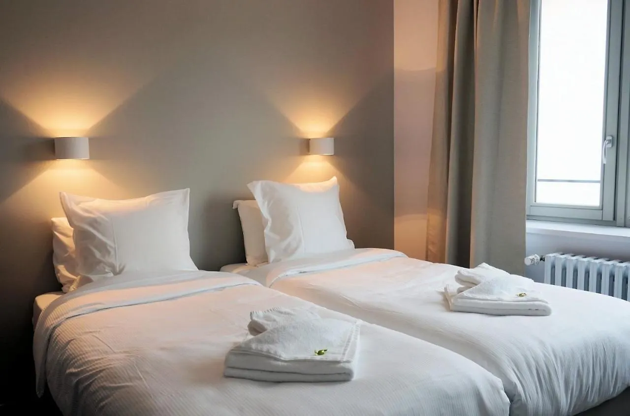 Logis Hotel Le Confluent Pontaumur 3*,  France